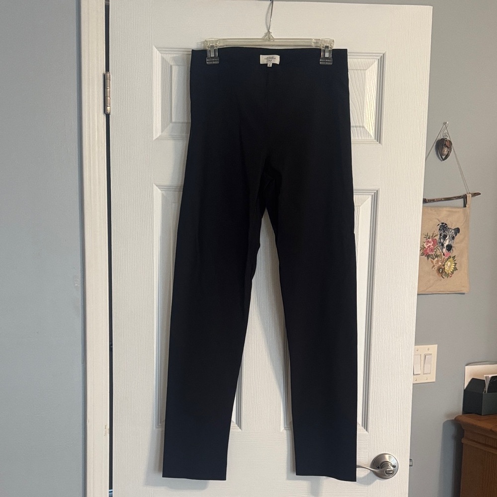 Black skinny pants